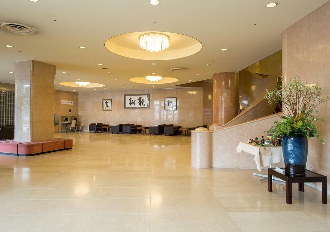 Komoro Grand Castle Hotel Экстерьер фото