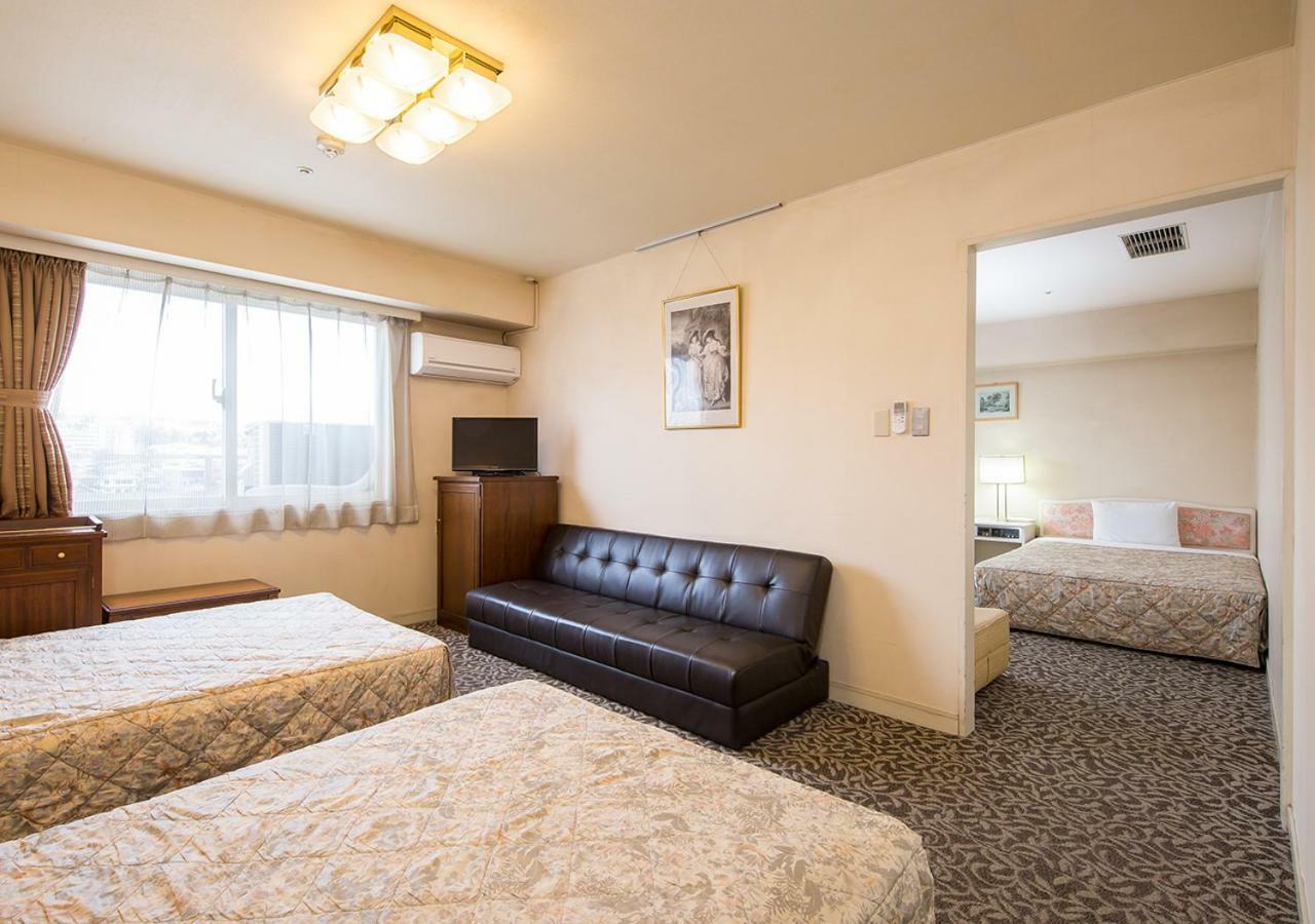 Komoro Grand Castle Hotel Экстерьер фото